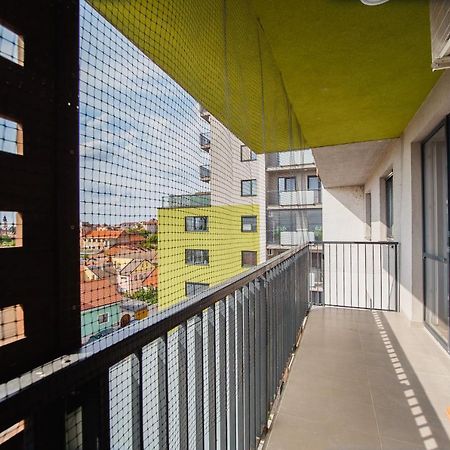 Elegant & Spacious - Central Apartment Oradea Zewnętrze zdjęcie