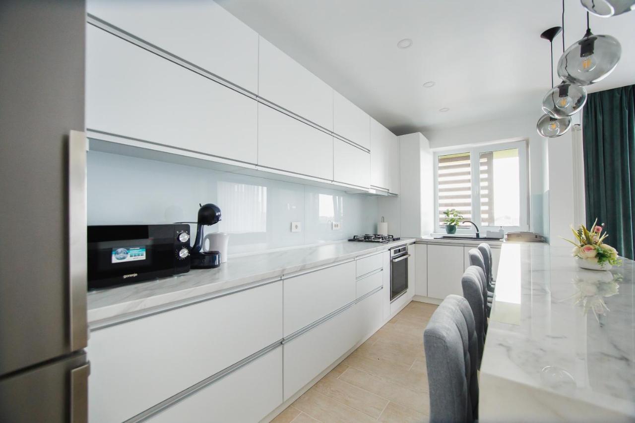 Elegant & Spacious - Central Apartment Oradea Zewnętrze zdjęcie