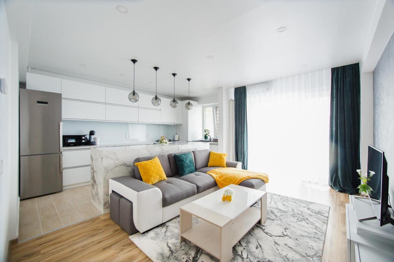 Elegant & Spacious - Central Apartment Oradea Zewnętrze zdjęcie